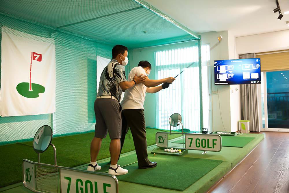 Cách Chọn Gậy Tập Golf Phù Hợp Cho Người Mới Bắt Đầu