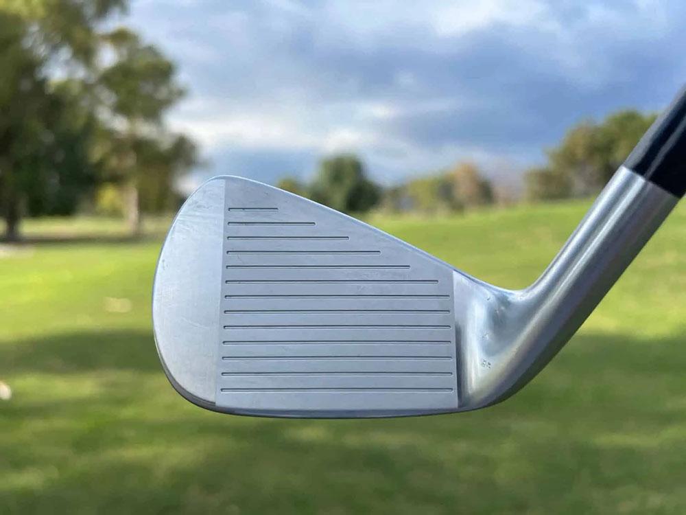 Đánh giá gậy sắt Fourteen TB-7 Forged: Khi “blade” không còn là cơn ác mộng